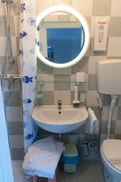 Albergo Marsari Пескьера-дель-Гарда Номер фото